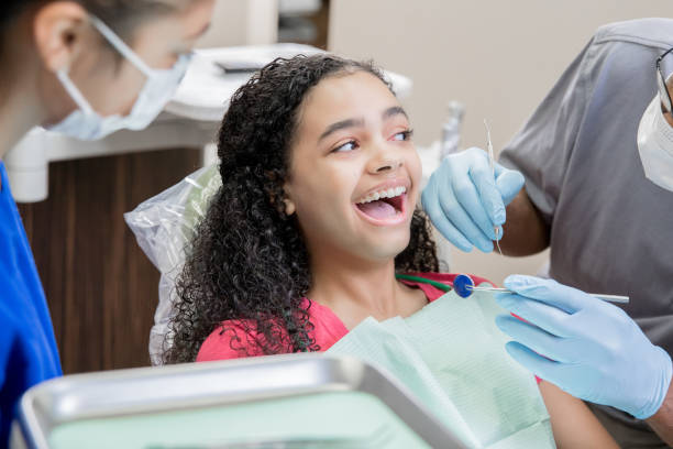 Best Emergency Dental Extractions in Forest Park, GA